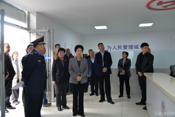 區政協圍繞“聚焦城市環境品質、全方位提升市容市貌”商量開展調研活動