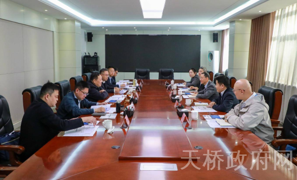 孫戰宇會見來訪客商